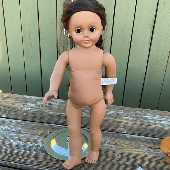 Alexander Doll Co 2024 18’ Inches Hair Dark Brown Eyes Open/Close - Picture 16 of 16